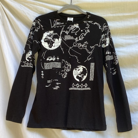 Astro NWT black geology graphic long sleeve casual top, size 12-14 - Picture 1 of 8